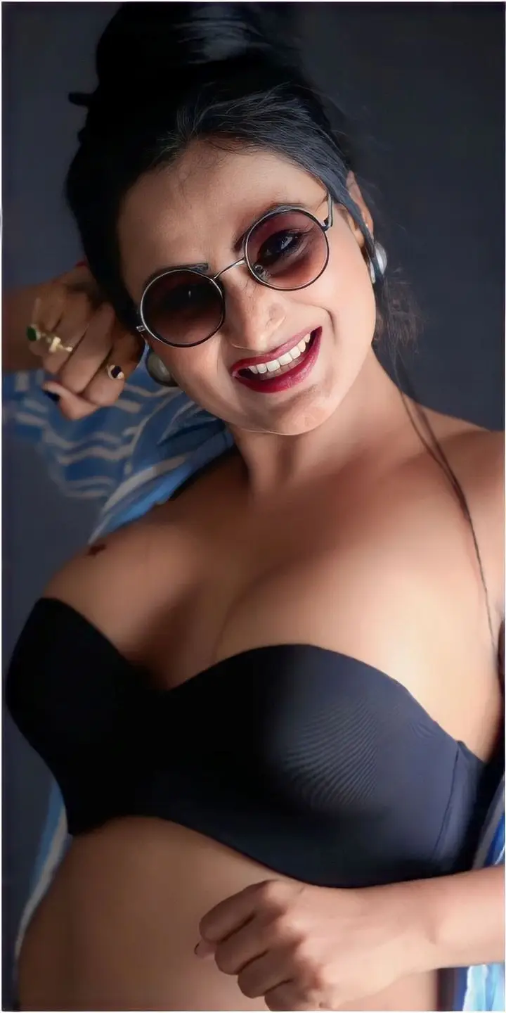 Jayshree Gaikwad Model Profile Photo