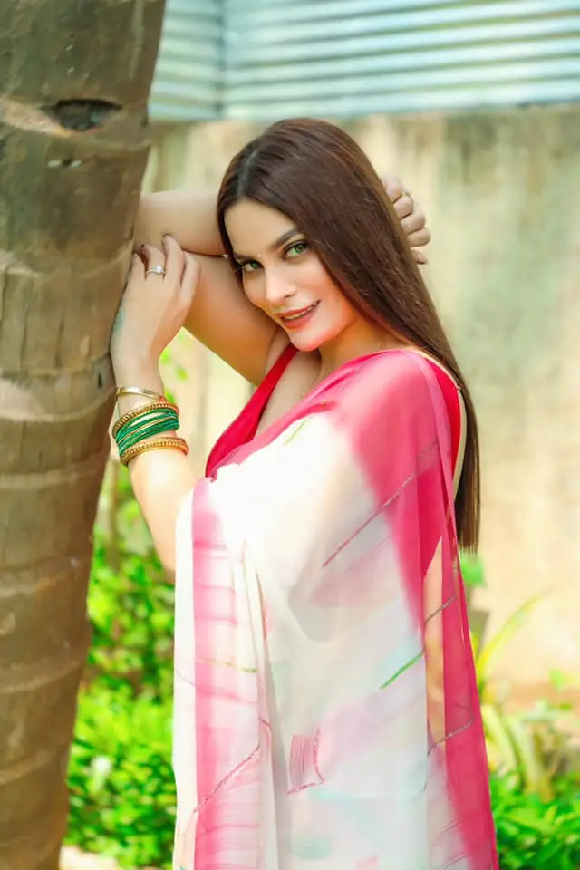Marina Kuwar Model Profile Photo