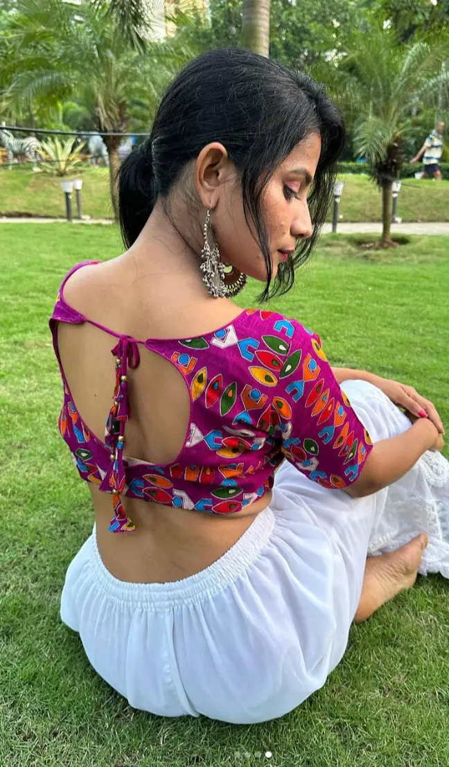 Neha Mandal Model Profile Photo